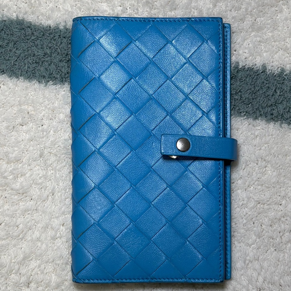 Bottega Veneta Turquoise Leather Phone Wallet